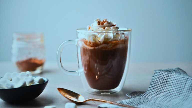 How Long Do You Microwave Milk To Make Hot Chocolate?